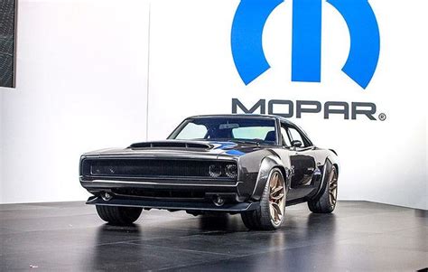 Mopar’s Insanely 1,000 hp ‘Hellephant’ Crate Engine Roars In 1968 ...