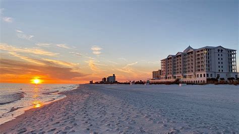 Buffeted by Hurricane Sally, Pensacola’s Margaritaville Beach Hotel to ...