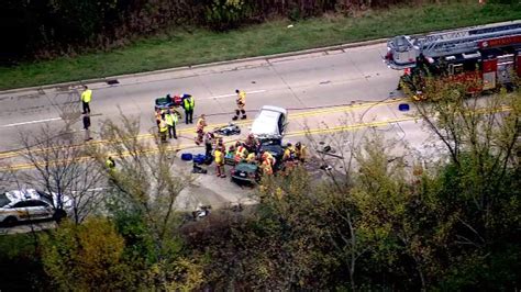 2 injured in head-on crash in Hoffman Estates - ABC7 Chicago