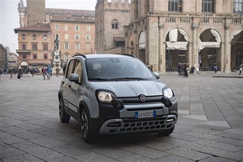 Fiat Panda Hybrid 2020 review - Car Keys