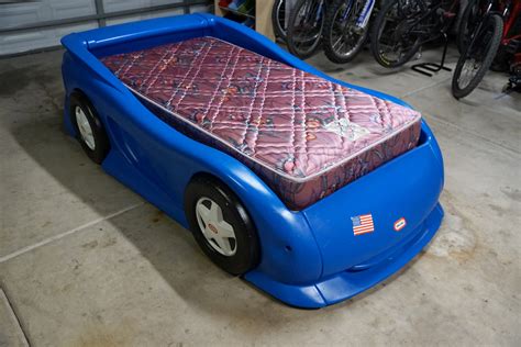 [WTS] - Little Tikes Car bed | River Daves Place