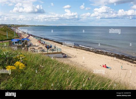 Whitley bay beach coast uk hi-res stock photography and images - Alamy