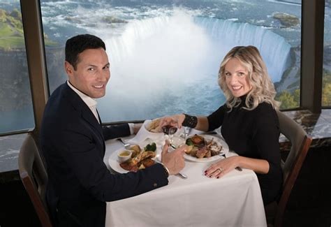 Skylon Tower Revolving Dining Room Restaurant - Niagara Falls Restaurants