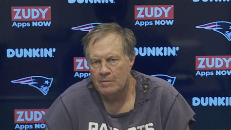 Bill Belichick's ripped sweatshirt, messy look leads to Twitter memes ...