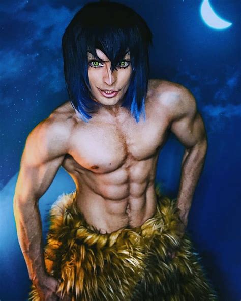 Inosuke from Kimetsu no Yaiba 💙 cosplayed by Leonchiro ~.~ | Tekken ...