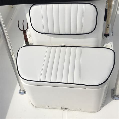 Carolina Skiff – New cushions on a Carolina Skiff in combination of Bright White pleat and flat ...