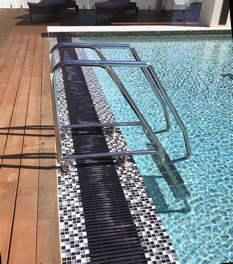 Custom Stainless Swimming Pool Ladder | Southern Stainless