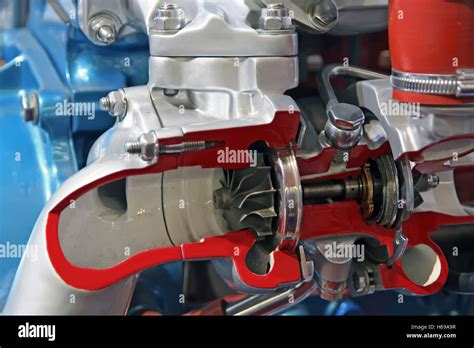 Car gearbox parts hi-res stock photography and images - Alamy