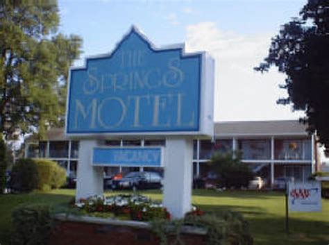 The Springs Motel (Saratoga Springs, NY) - Motel Reviews - TripAdvisor