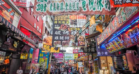 A Guide to Feasting at Fengchia Night Market in Taichung - Nickkembel Travels