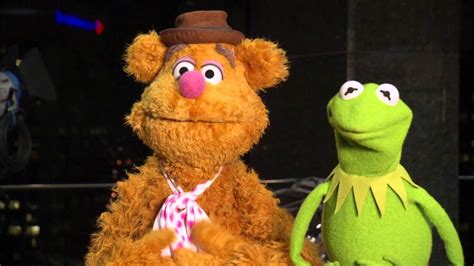 The Muppets interview - Kermit and Fozzie - YouTube