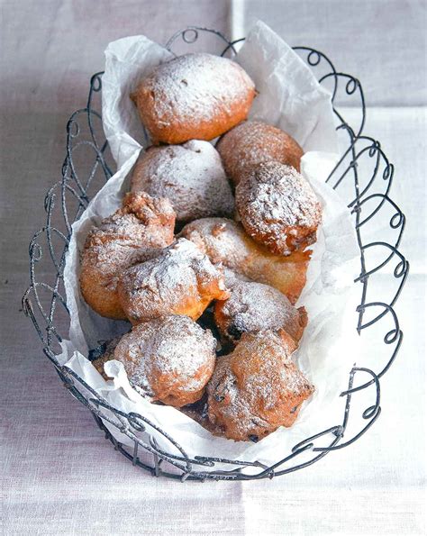 Oliebollen ~ Dutch Doughnuts – Leite's Culinaria - Tasty Made Simple