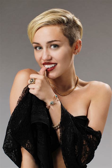 Miley Cyrus Sexy – The Fappening Leaked Photos 2015-2021