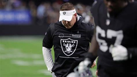 Raiders Won't Fire Josh McDaniels This Season: Report