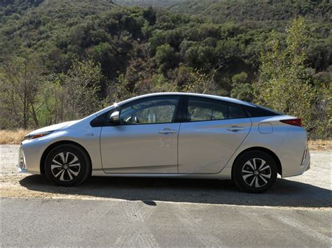 2021 Toyota Prius Prime: 125 Exterior Photos | U.S. News