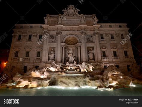 Trevi Fountain Night Image & Photo (Free Trial) | Bigstock