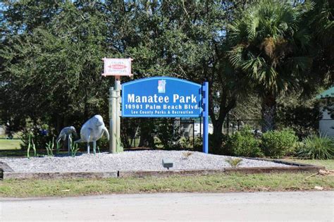 Manatee Park in Fort Myers is a Great Place to See Manatees | Must Do Visitor Guides