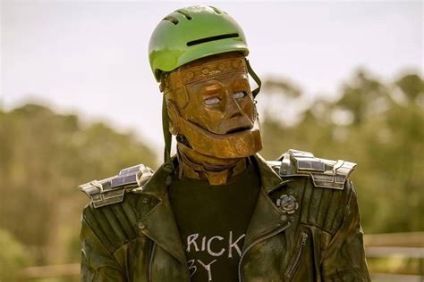 Brendan Fraser: Cliff the robot has ‘poetic’ journey in ‘Doom Patrol’ S4 - UPI.com