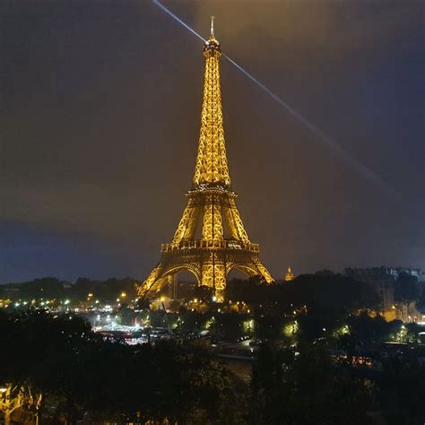 Paris by Night | Paris nightlife, Paris photos, Night life