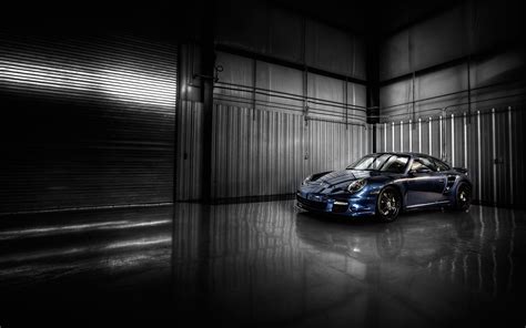 Porsche HD Wallpaper: Sleek Performance Redefined