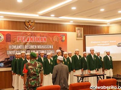 Lantik Resimen Mahasiswa; Wujudkan Sinergi UII Dalwa dengan TNI - UII DALWA