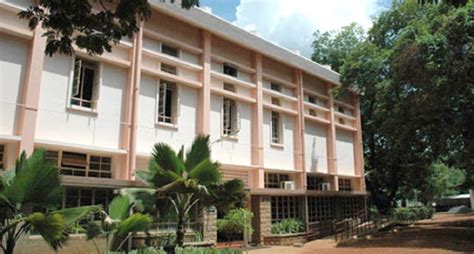 Lady Doak College Madurai - Courses, Fees and Admissions | Joon Square