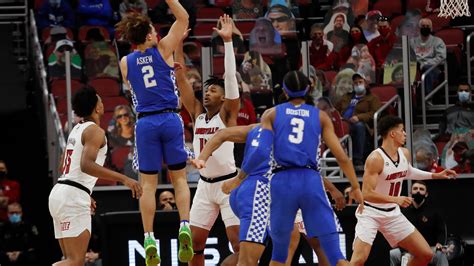 Kentucky basketball vs. Louisville: UK drops sixth straight game