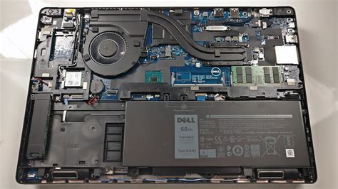 Inside Dell Precision 15 3520 - disassembly, internal photos and ...