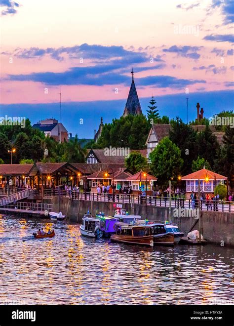 Fluvial Station (Estacion Fluvial). Tigre Delta. Buenos Aires, Argentina Stock Photo - Alamy