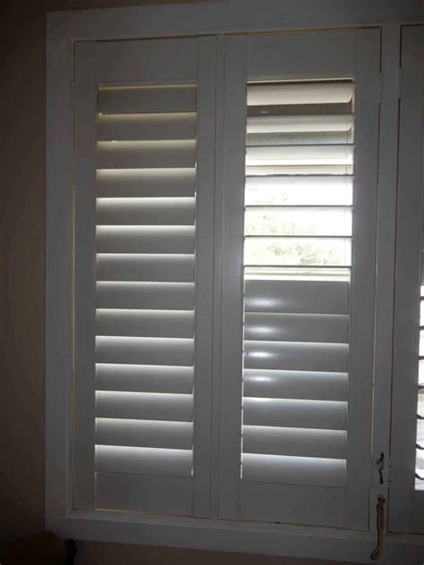 PLANTATION SHUTTERS – OFF WHITE 810w x 1300h now removed, 6i