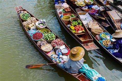 Floating Market Food Tour|Experience Thai's local food & traditional market