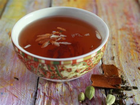 Reema Kaul: "Kahwa" - Traditional Kashmiri Aromatic Tea