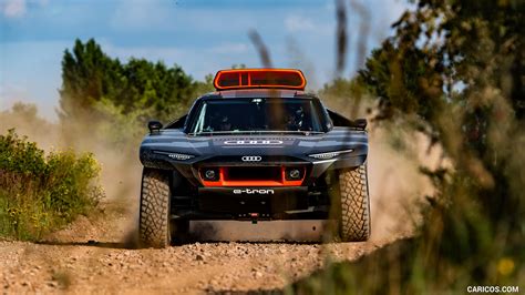 Audi RS Q e-tron Dakar Rally | 2022MY | Testing