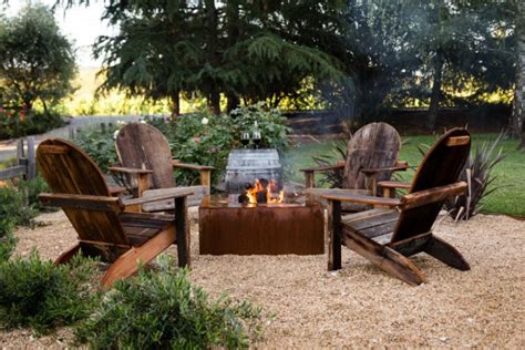 16 Bonfire Ideas to Create in Your Backyard - 16 Bonfire Ideas to ...