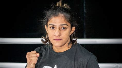 Ritu Phogat Wins Her MMA Debut