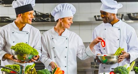 Why You Should Pursue a Career as a Chef - Careerbeez