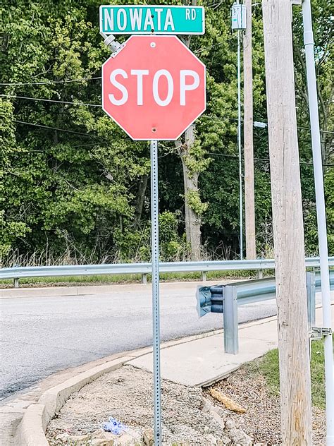 Tulsa Sign Company | Metal Signs Gallery | Highway Man Signs