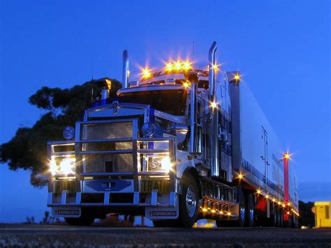 Wallpaper Trucks Kenworth - WallpaperSafari