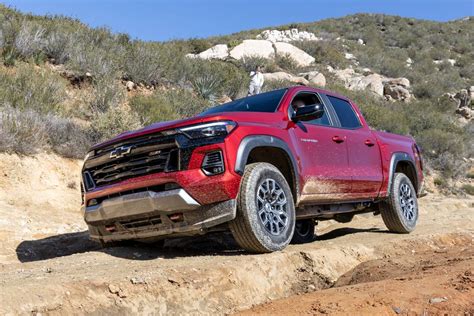 2023 Chevrolet Colorado Review: New Style and Substance to Challenge the Tacoma | Cars.com