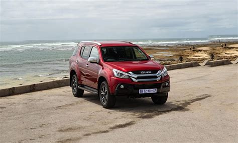 Isuzu MU-X Price in India 2021 | Reviews, Mileage, Interior, Specifications of MU-X