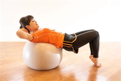 Pilates Equipment Reviews, Tips & Exercises