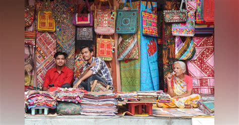 Janpath Market: A Guide To Street Shopping | LBB, Delhi