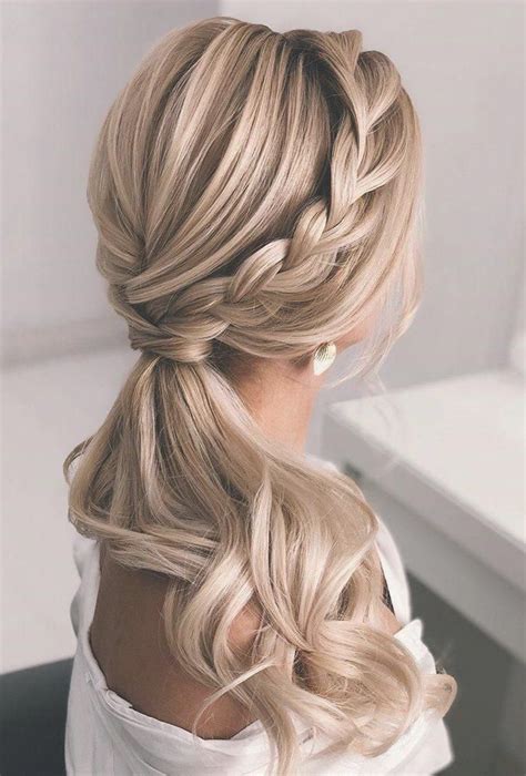 20 Easy and Perfect Updo Hairstyles for Weddings - Elegantweddinginvites.com Blog