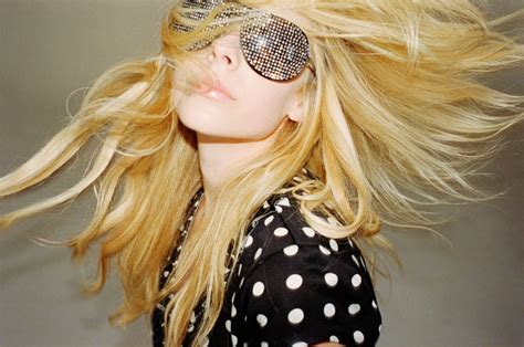 Pin by Vevo on celeb envy | Avril lavigne, Pretty hairstyles, Womens ...