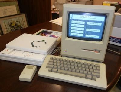 Retro Treasures: The 1984 Apple Macintosh