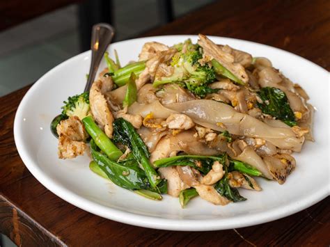 Where To Get Thai Food For Delivery or Takeout In Chicago - Chicago ...