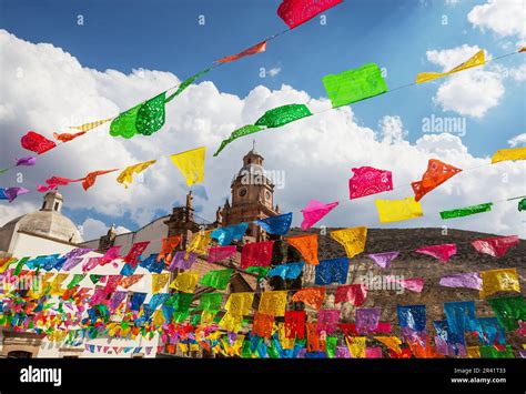 Colonial architecture in Mexico Stock Photo - Alamy