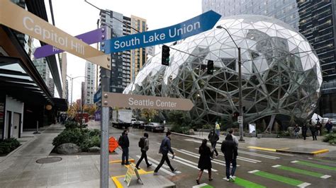 Downtown Seattle businesses welcome uptick in foot traffic as Amazon employees return