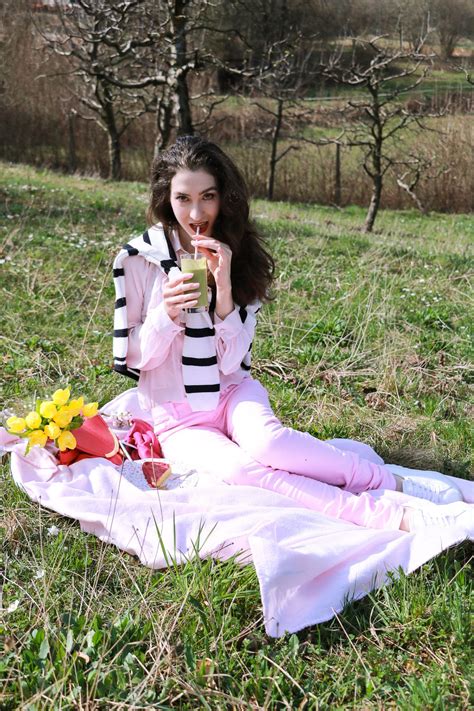 Outfit for a Picnic in Spring? Here're 9 Spring Picnic Outfits to Try ...