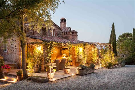 How to Decorate a Tuscan-Style Home